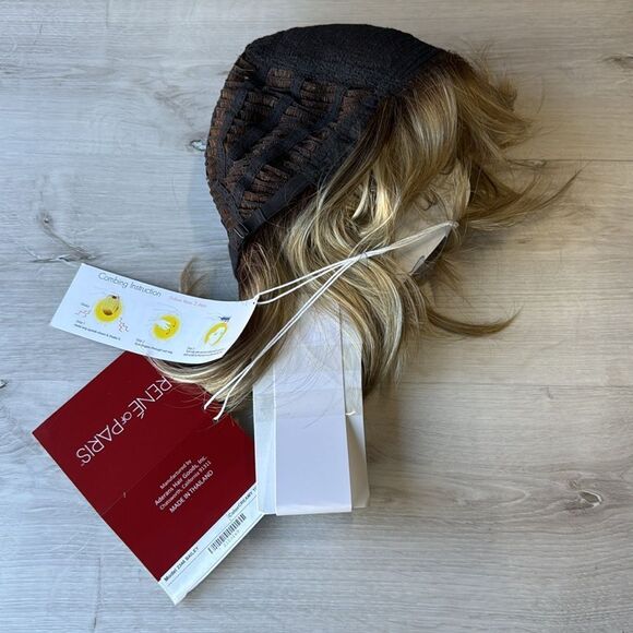 Rene of Paris Bailey Wig creamy toffee NWT in box - Picture 7 of 8